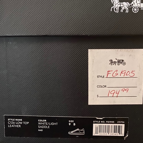 Coach Sz 9 - Picture 5 of 5